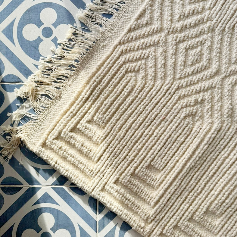 Tapis en laine géométrique bouclette GEOM – Personnalisable en Coton ou Laine