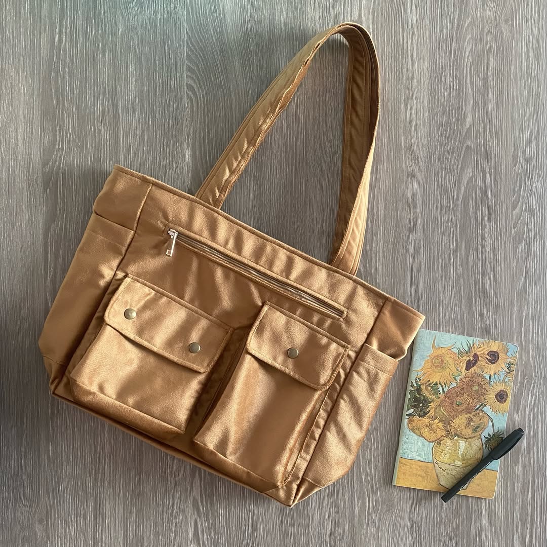 Sac de rentrée à 7 poches en caramel