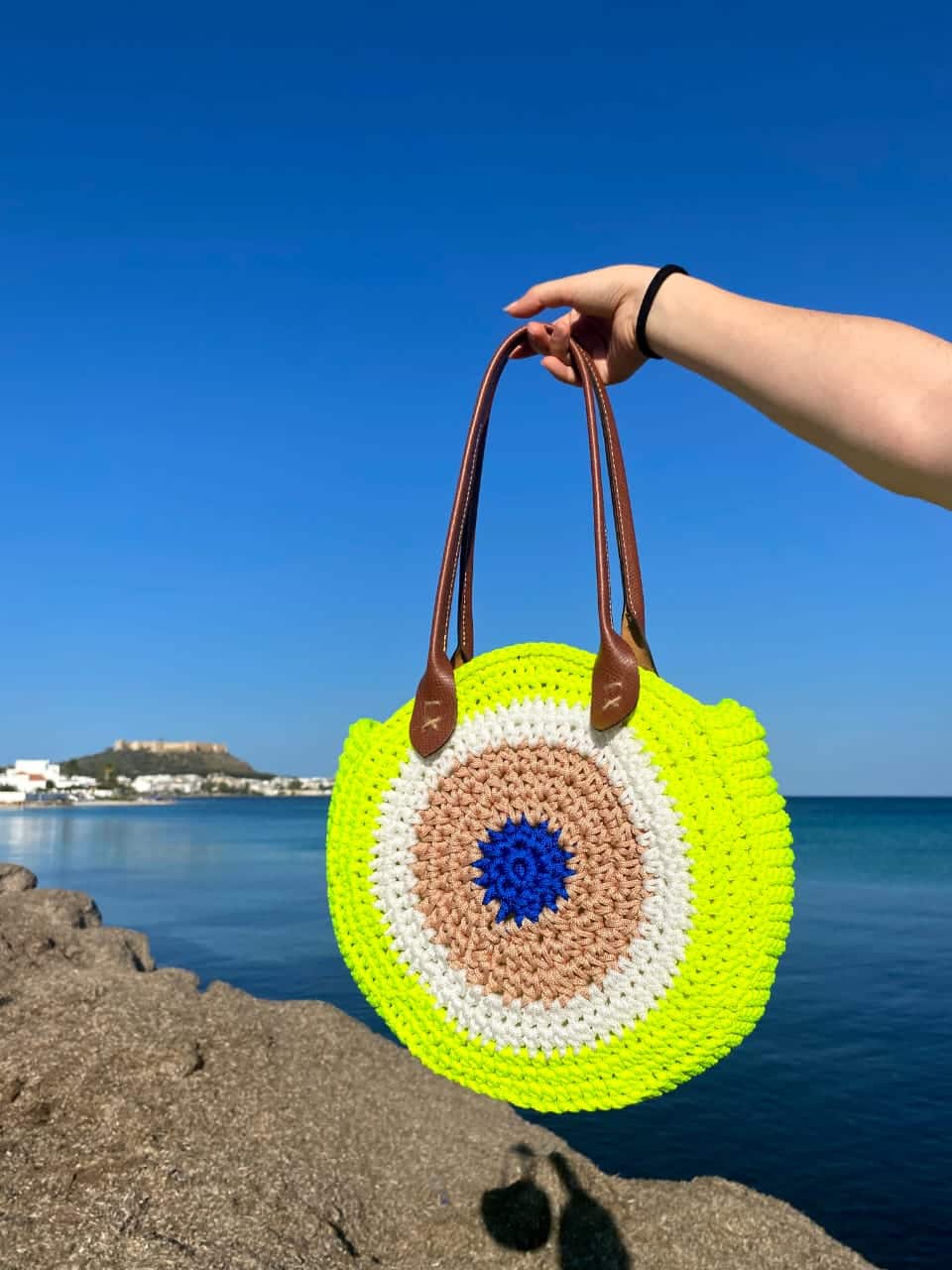 sac oeil en crochet jaune fluo handmade