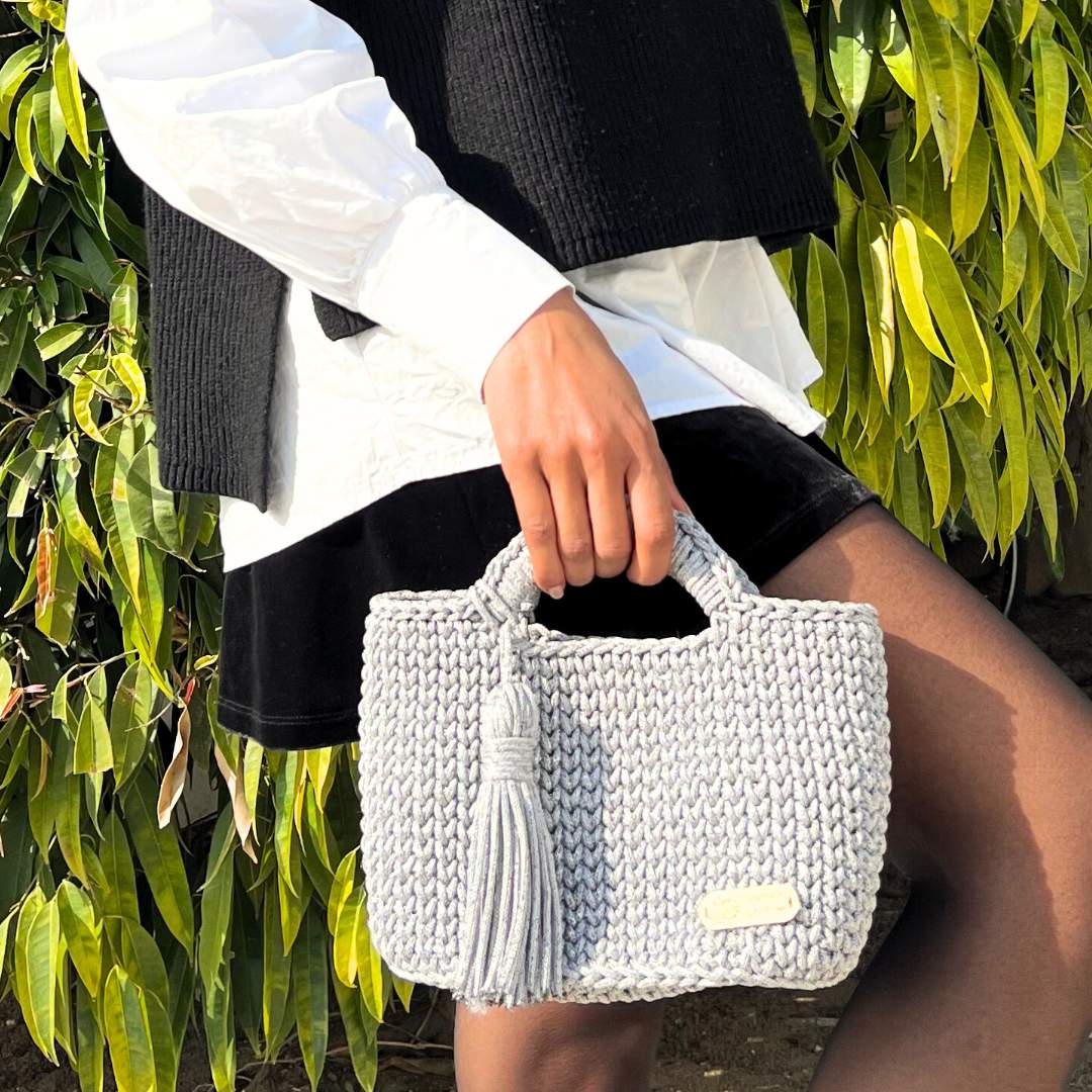 sac grise en crochet fait main