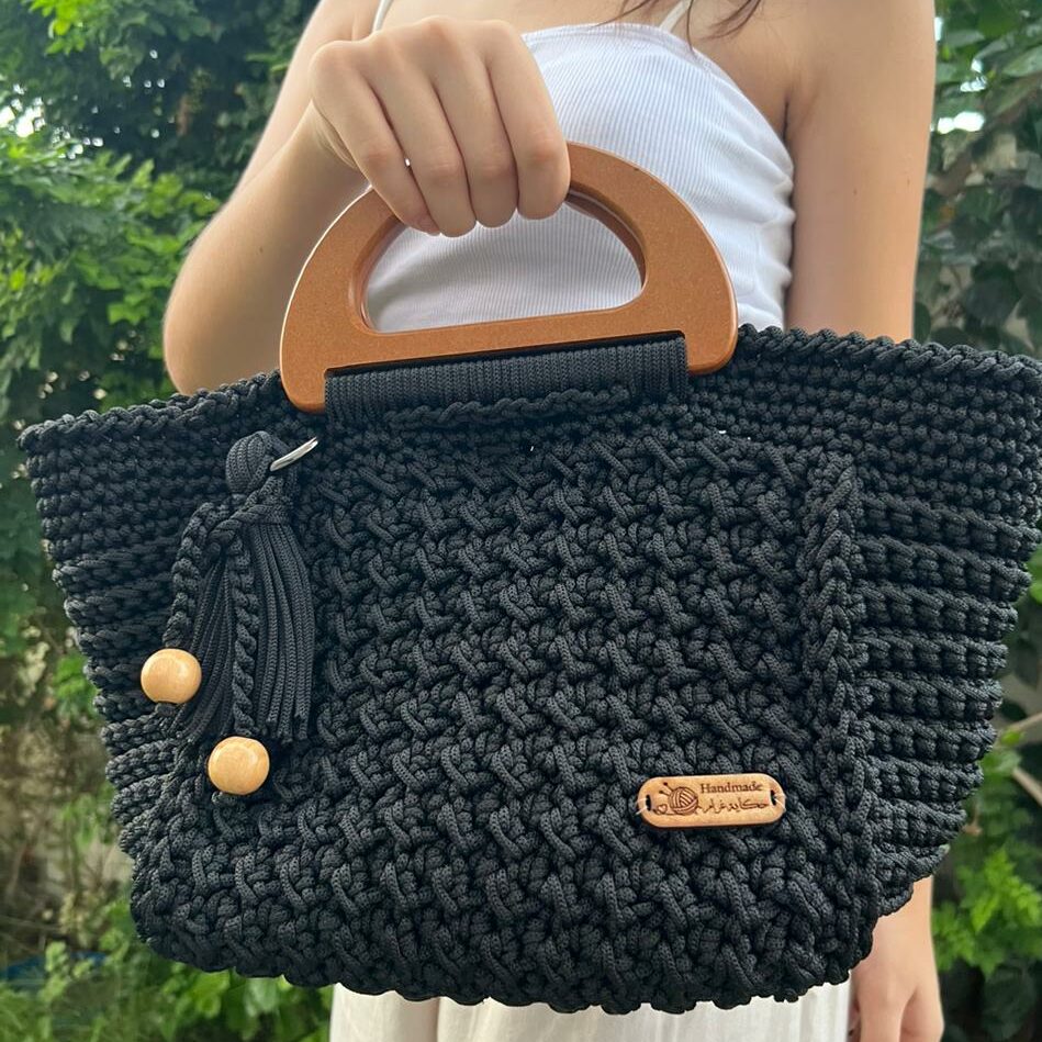 Sac à main noir en crochet 100% fait main