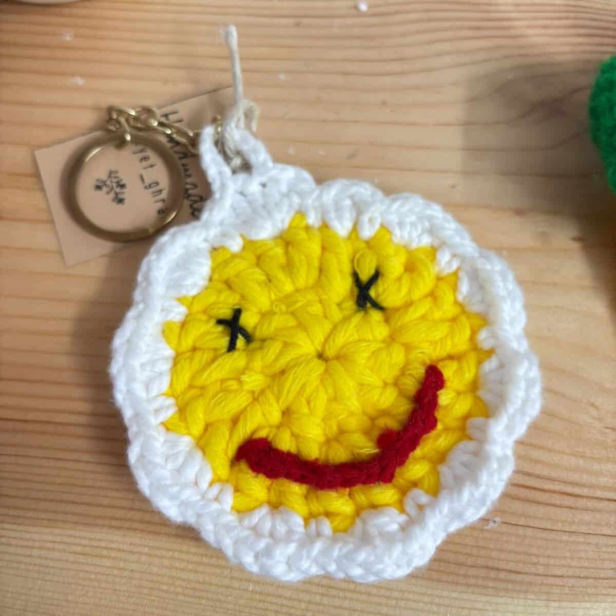 Coffret cadeau Smiley en crochet - Mug, sous-tasse & pot de fleurs faits main