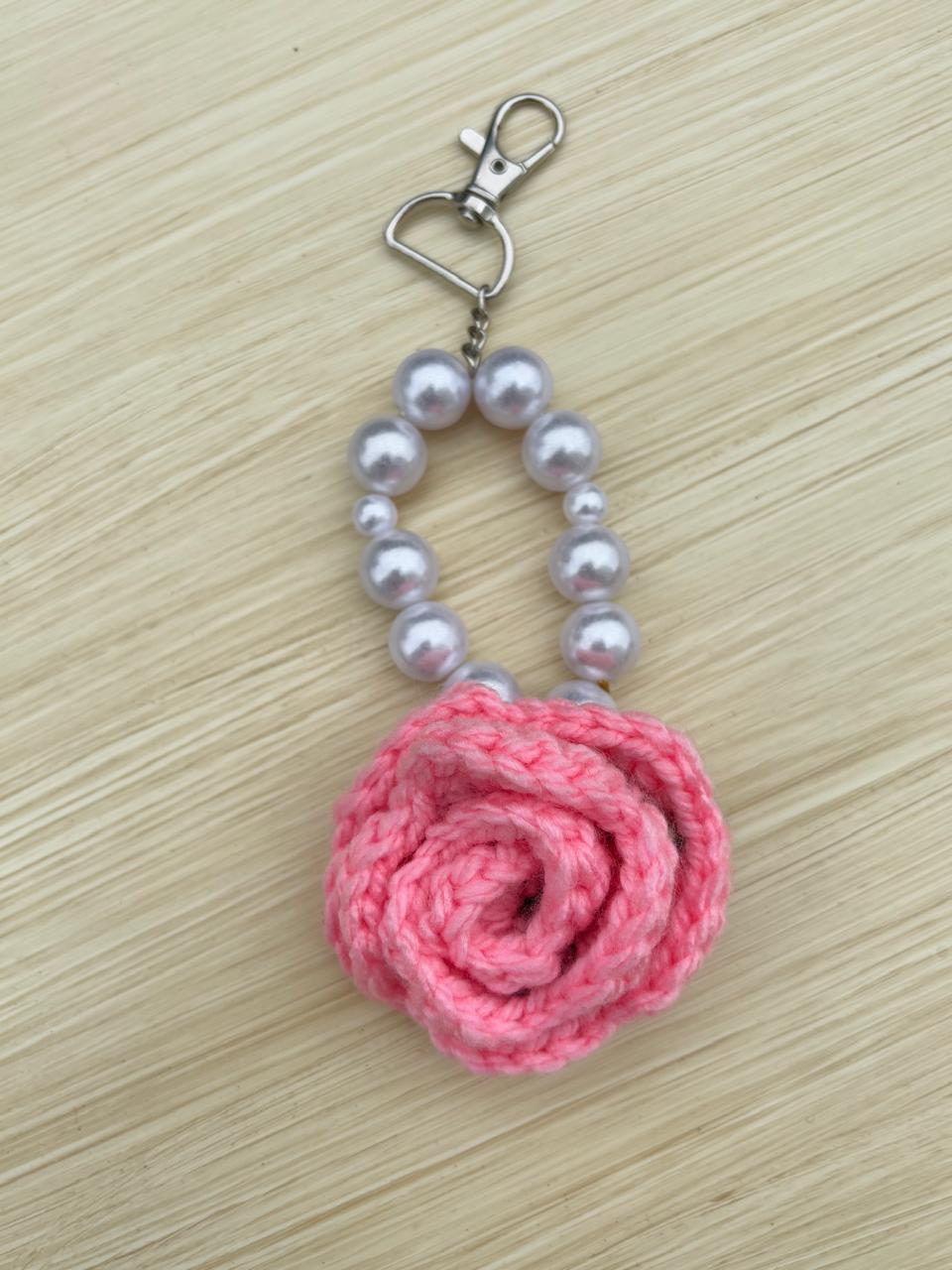 Porte-clé fleur rose bébé crochet – Fait main