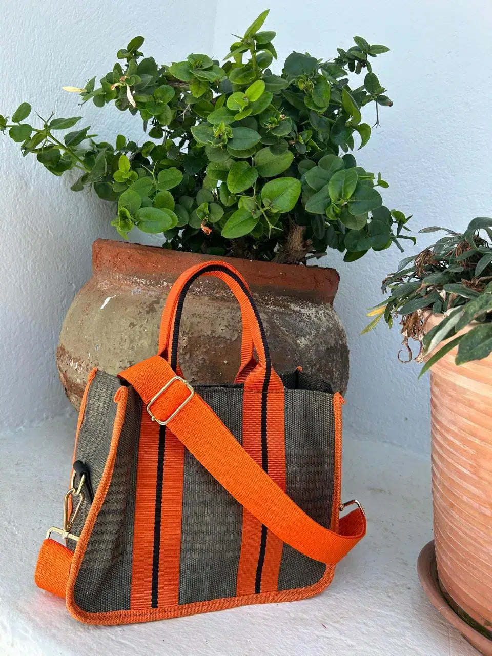 sac bandoulière vert et orange l'élégance au quotidien