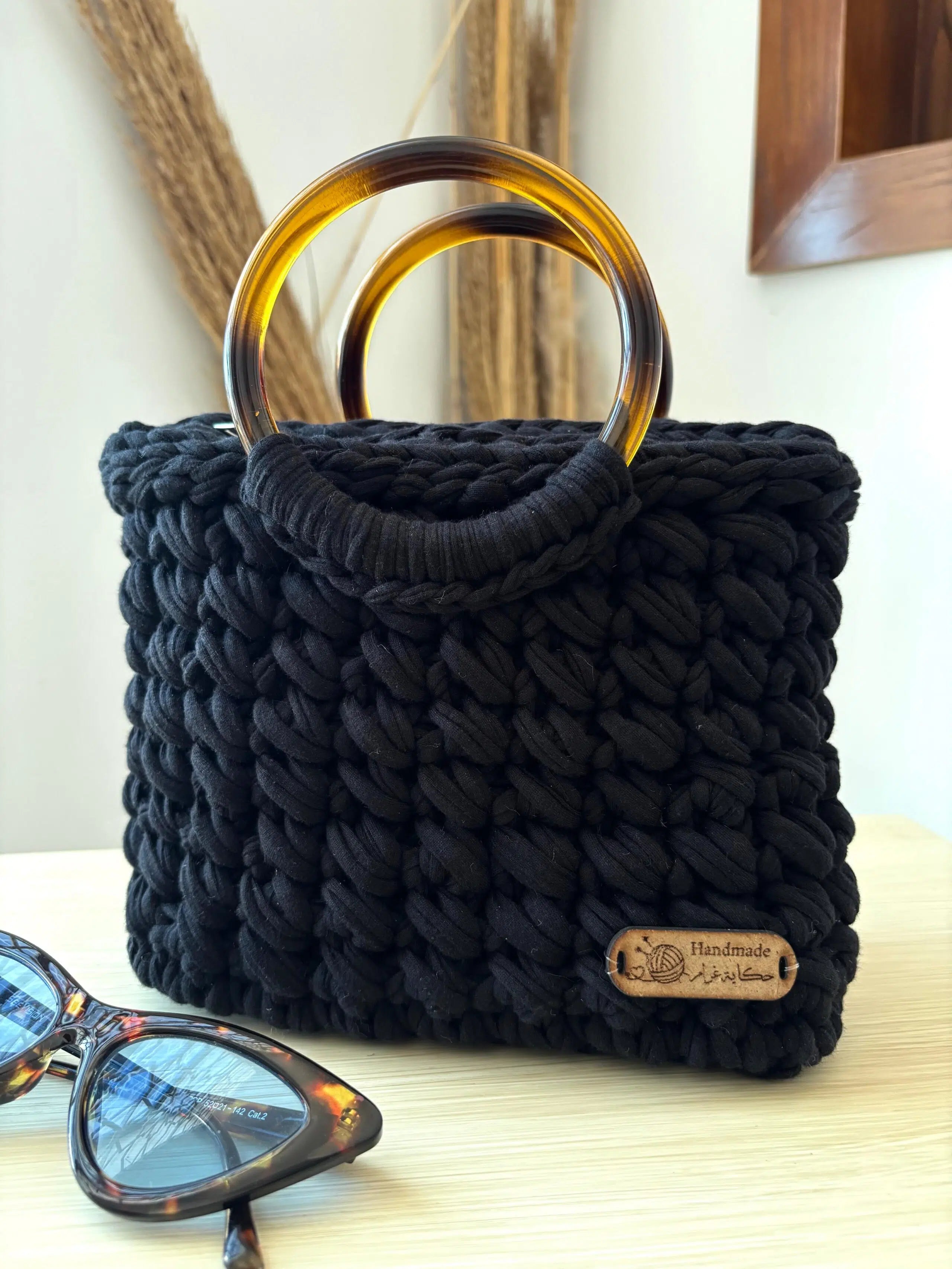 Sac noir avec des anses tigrés fait main