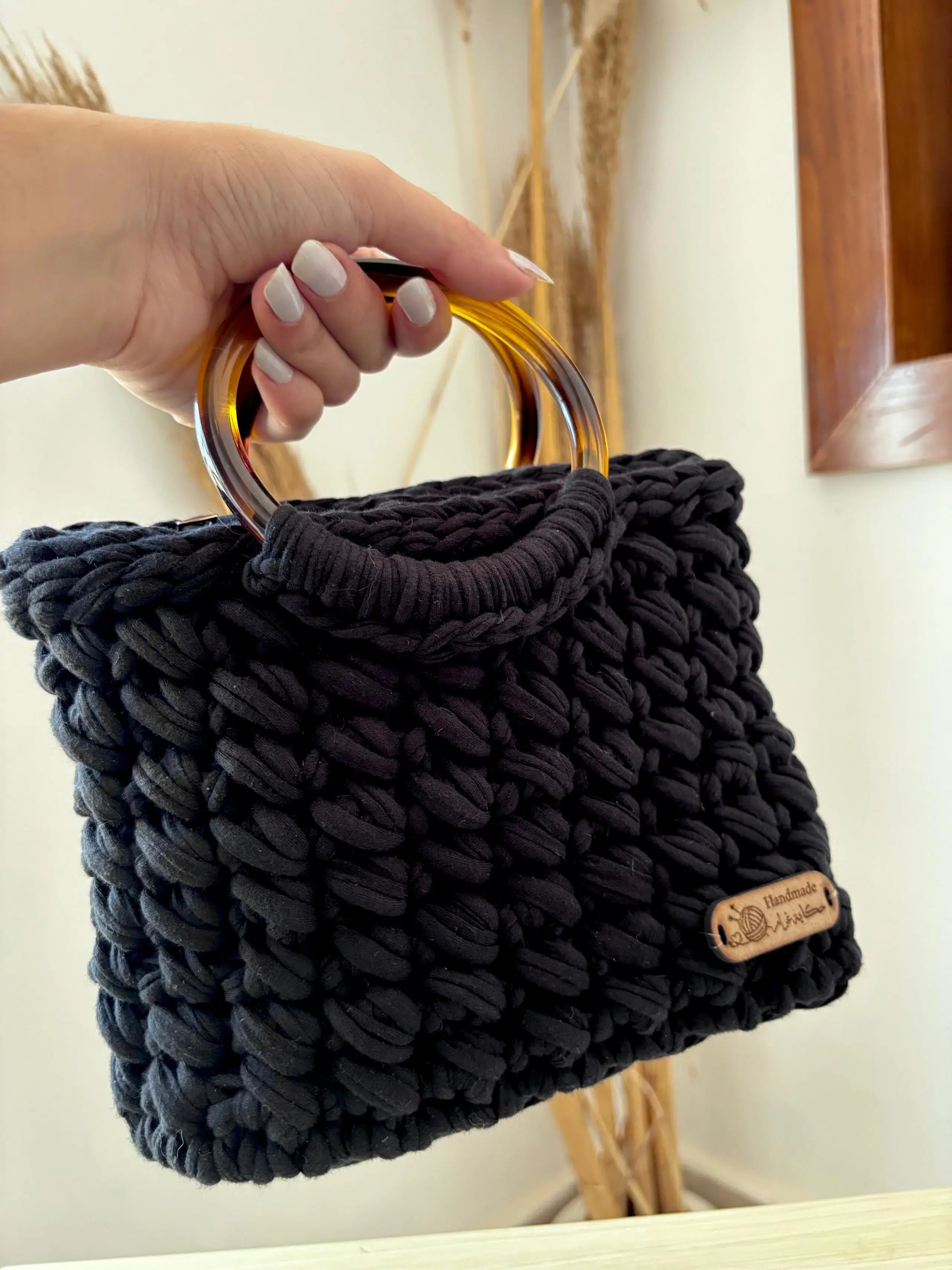 Sac noir avec des anses tigrés fait main