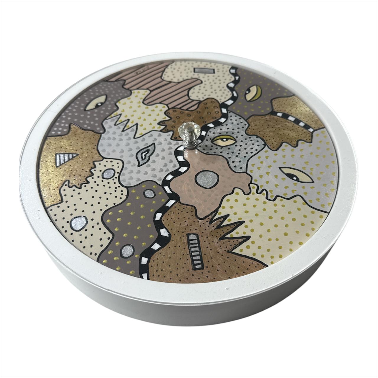 Boite en bois avec couvercle en plexi - Pièce artistique peinte à la main- Motifs beige et doré