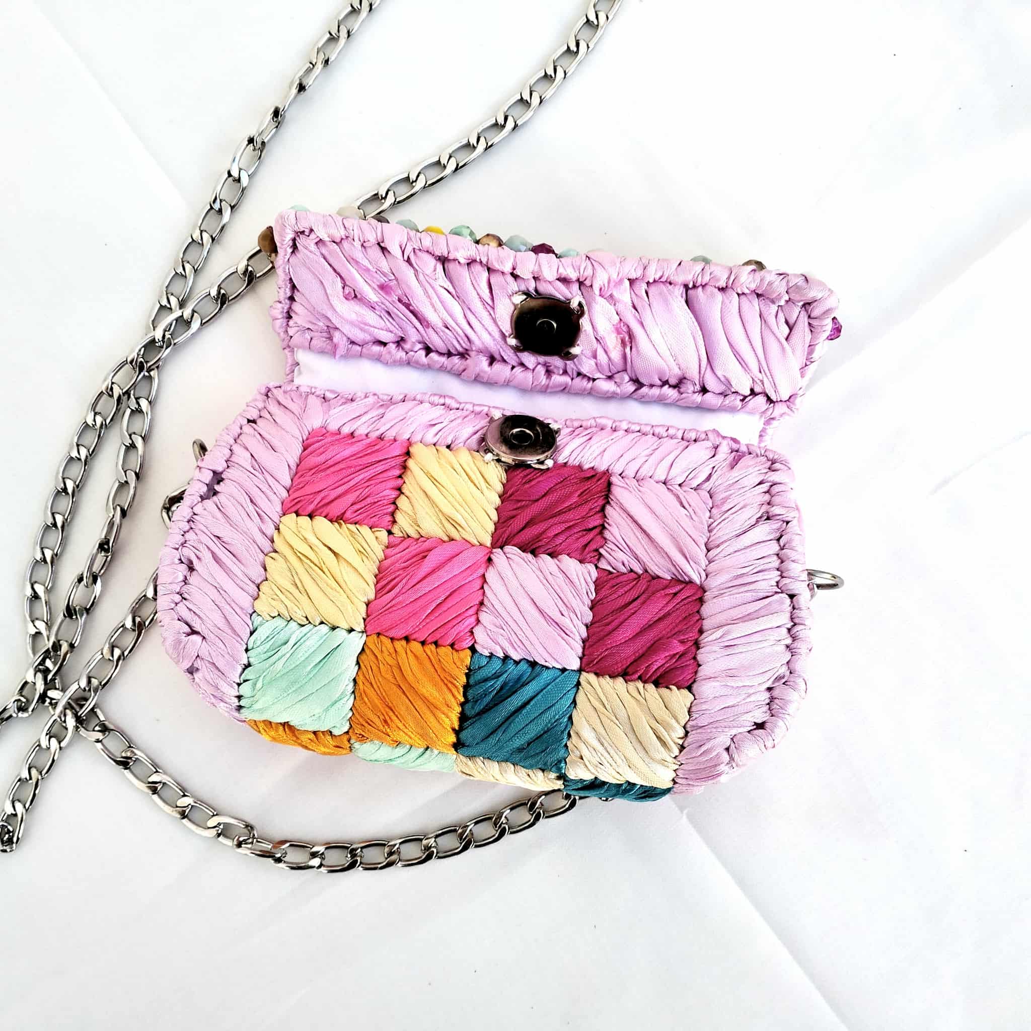 Mini Sac Soirée Fait Main Arc-en-Ciel Bohème Éclat et Élégance