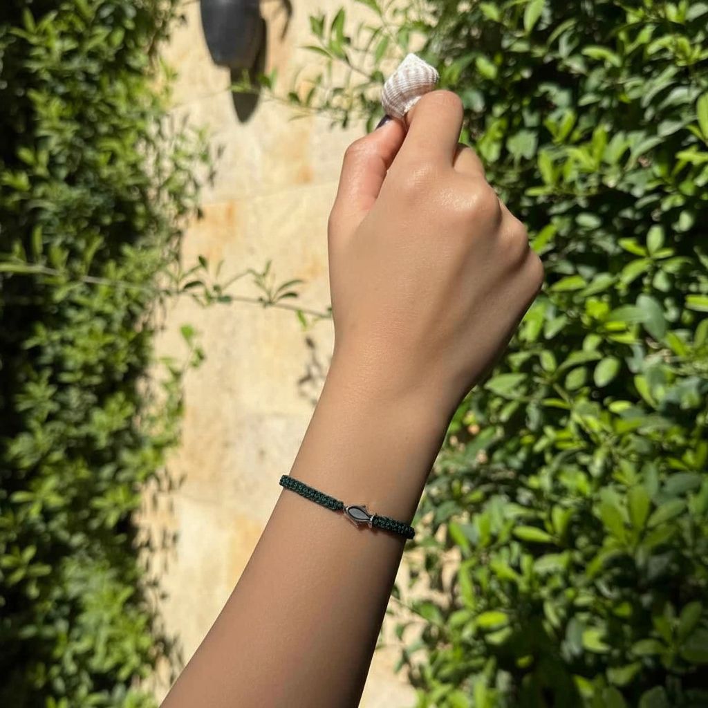 Bracelet macramé vert motif poisson style unique et chic