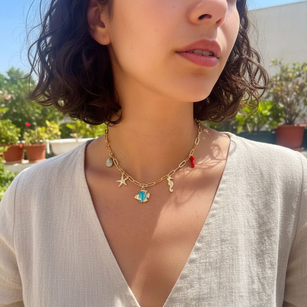 Collier houta avec charmes irrésistibles pour un style unique