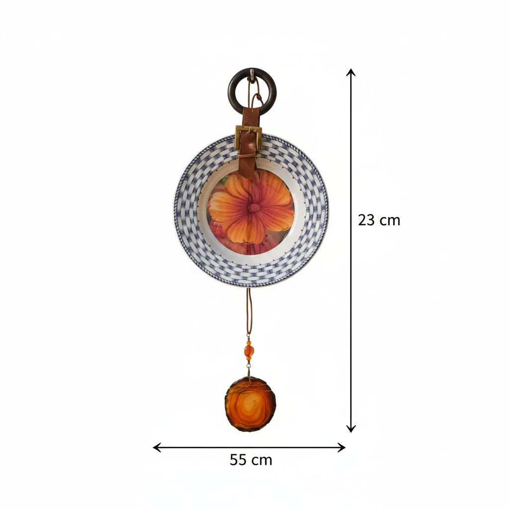 Suspension murale artisanale en bois céramique et toile bleue