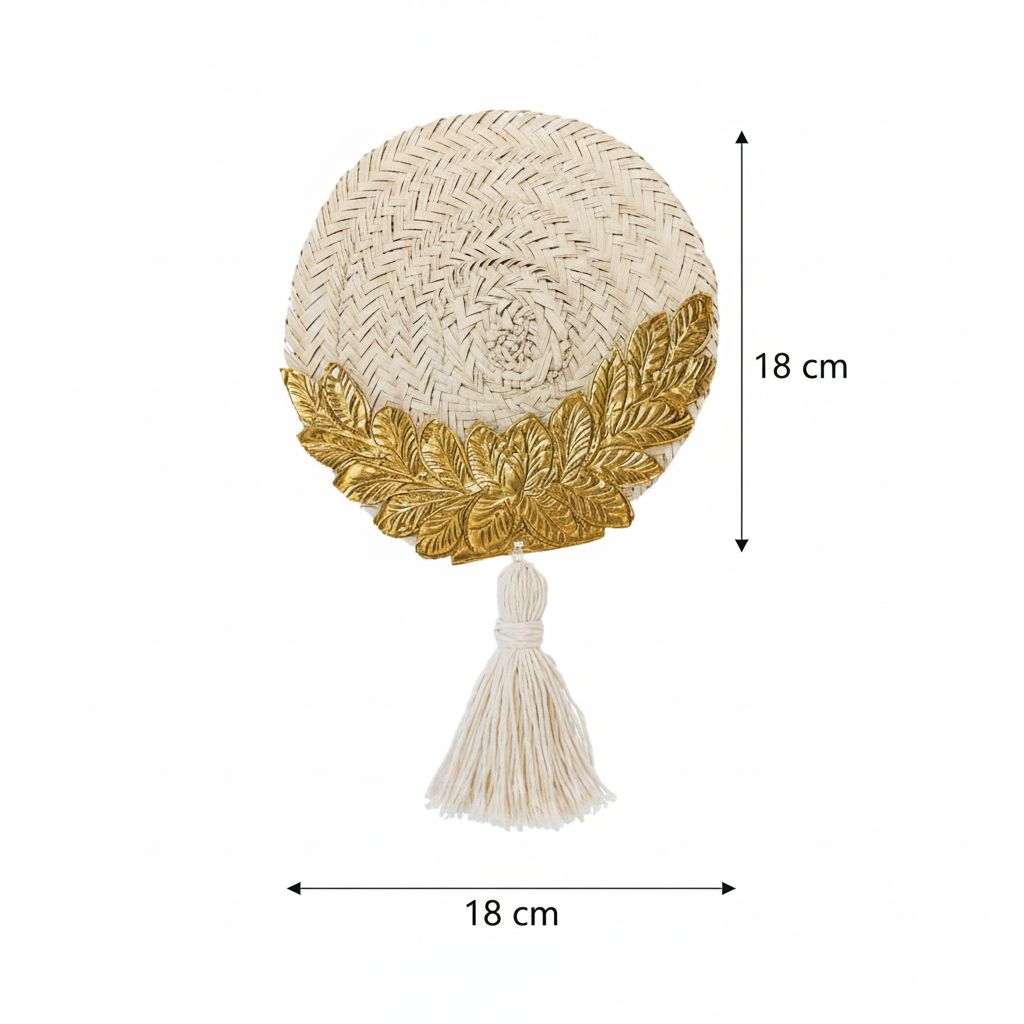 Éventail en fibre végétale et cuivre pour un style unique