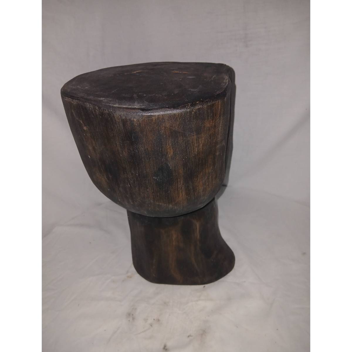 Tabouret en bois élégant pour un style africain unique