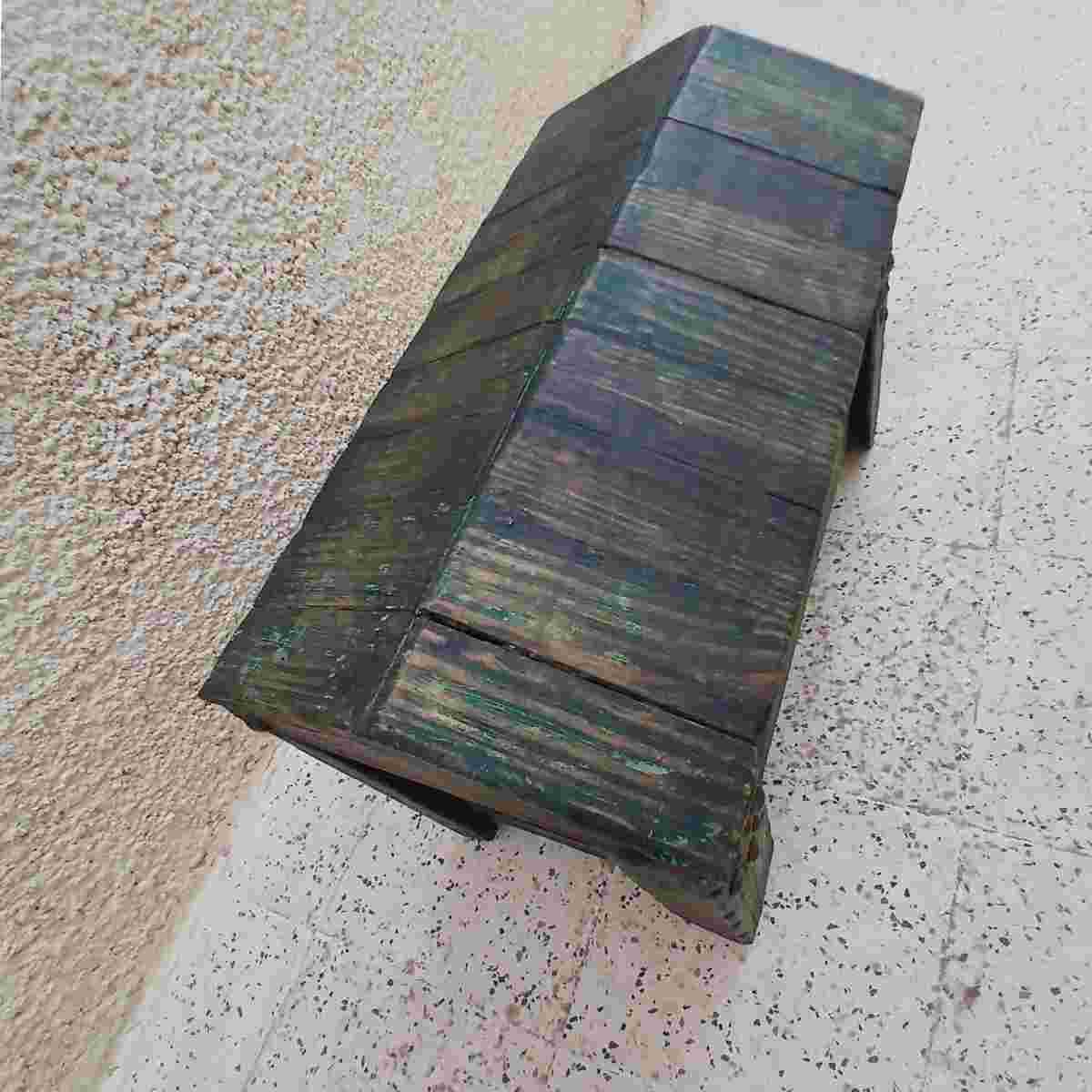 Coffre en bois élégant pour un rangement stylé et pratique