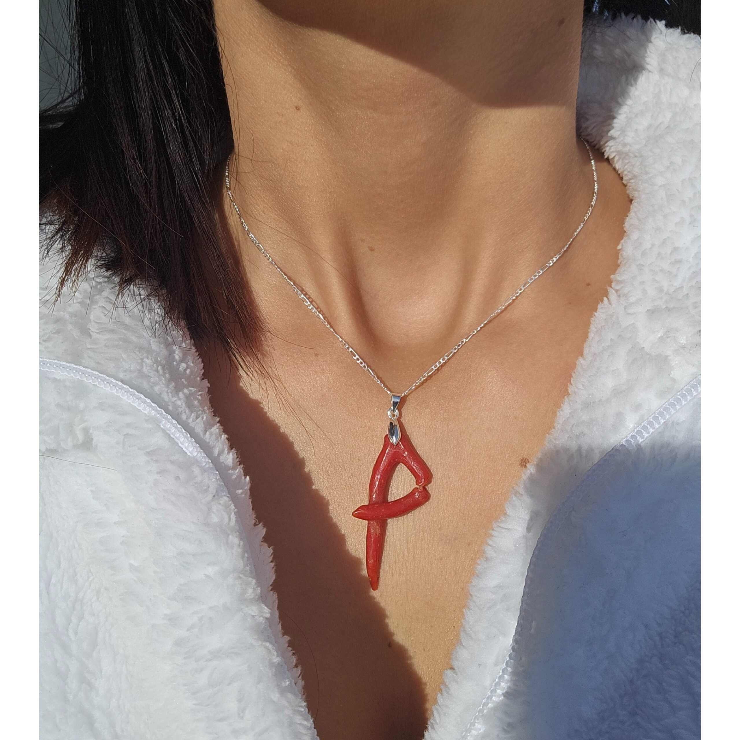 Collier Corail Rouge Argent - Élégance Artisanale