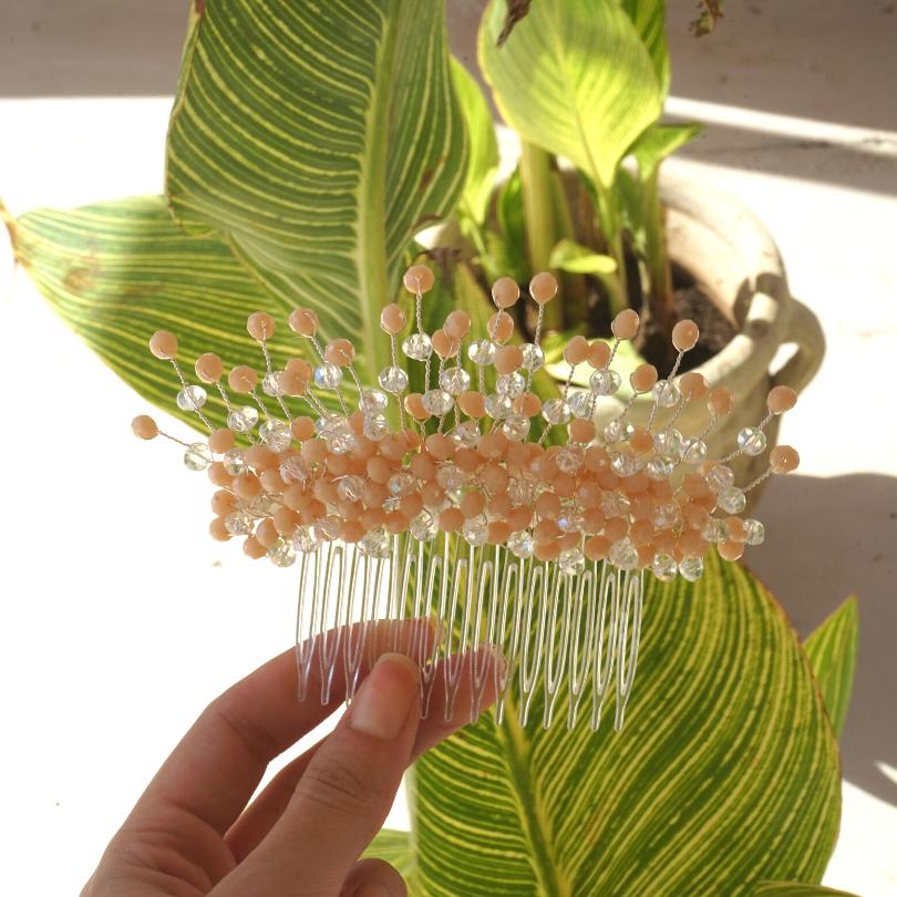 Broche cheveux rose  saumon, MODÈLE Peigne en cristal - artisanat Tunisien fait main | ILEYCOM
