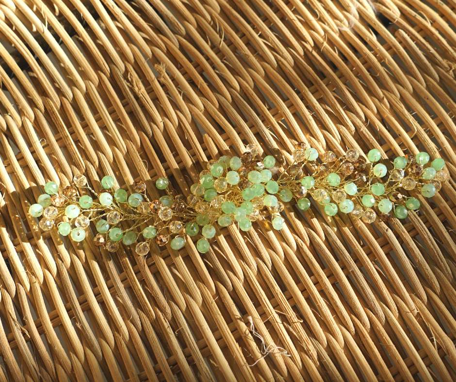 Broche verte et d'orée modèle Swarowski branche - artisanat Tunisien fait main | ILEYCOM
