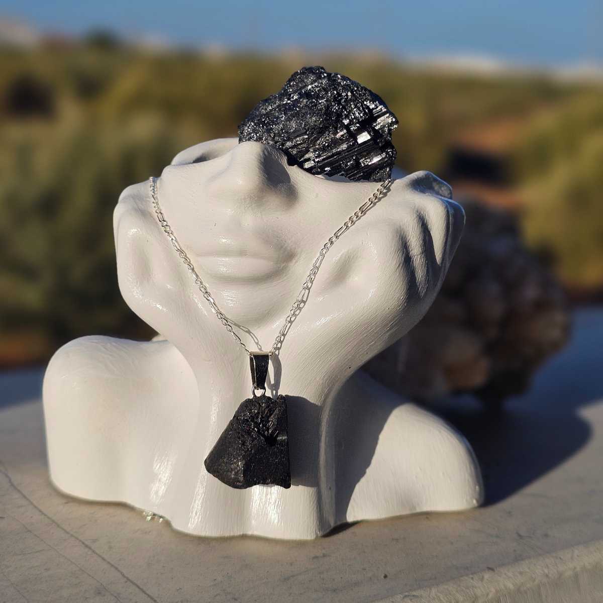 collier argent 925 élégant avec pendentif tourmaline noire naturelle