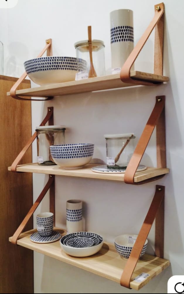 étagère murale design en cuir pour un intérieur chic et tendance