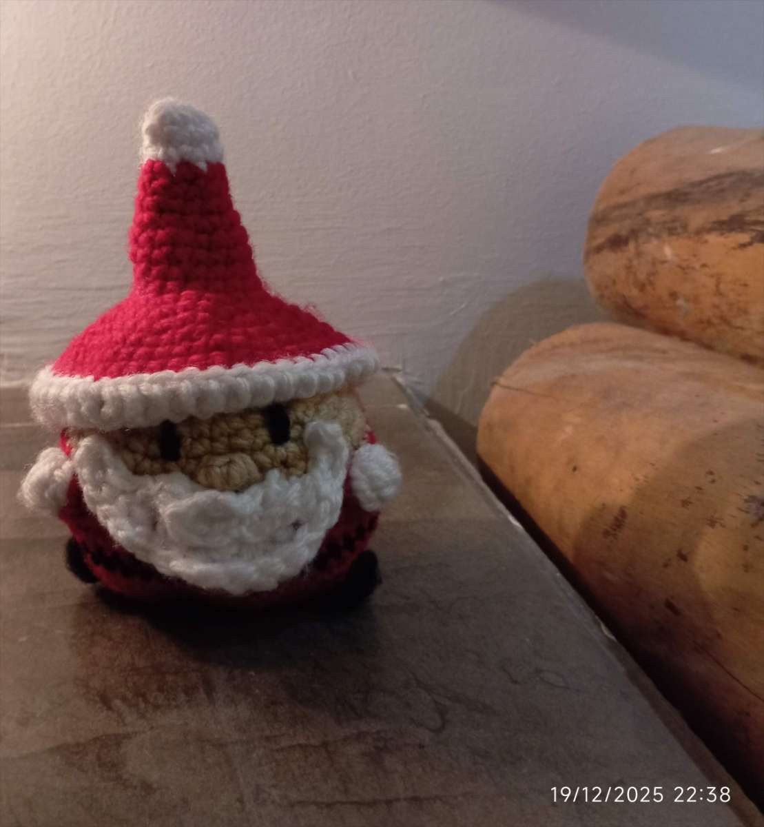 Père Noël crochet figurine artisanale irrésistible en rouge et blanc