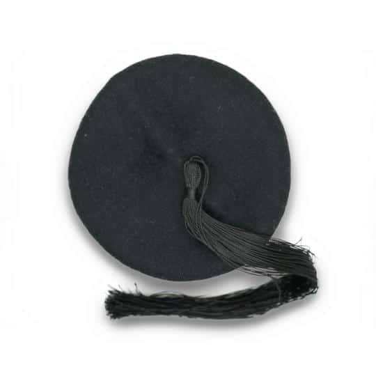 Chechia tunisienne noire avec pompon en laine