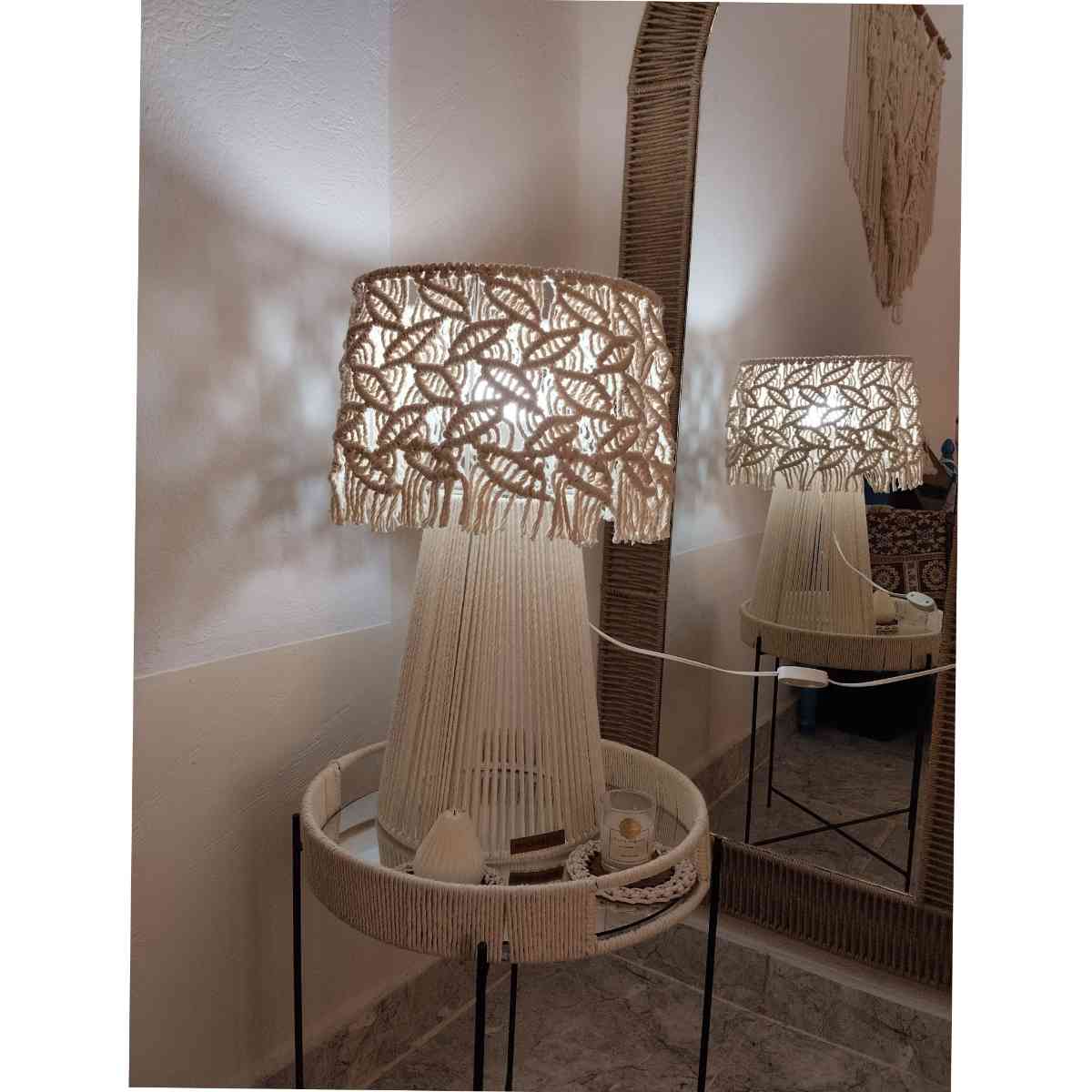 Lampadaire déco feuille design pour une ambiance chaleureuse