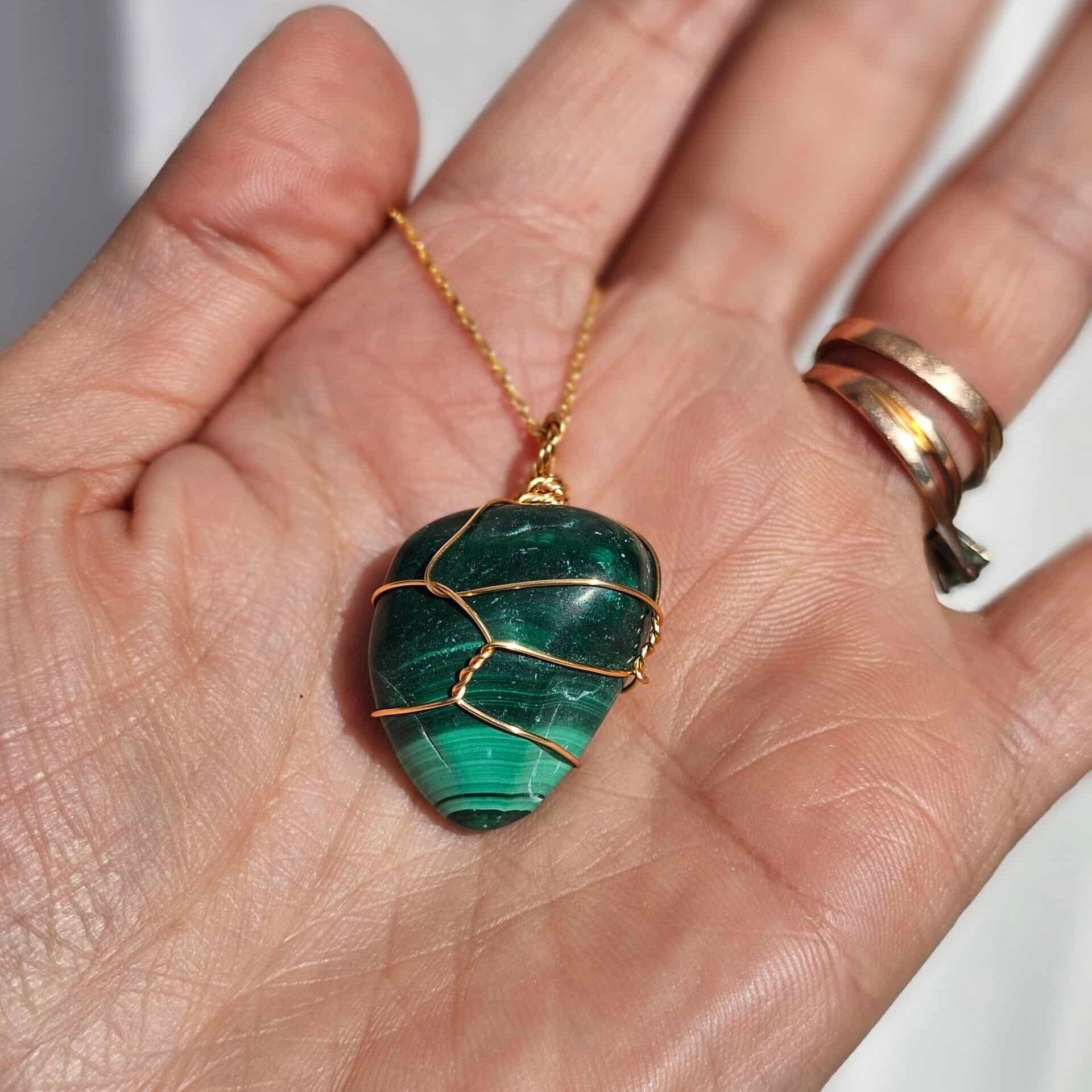 Collier en argent 925 plaqué or 18k avec pendentif en malachite polie (45 cm) - artisanat Tunisien fait main | ILEYCOM