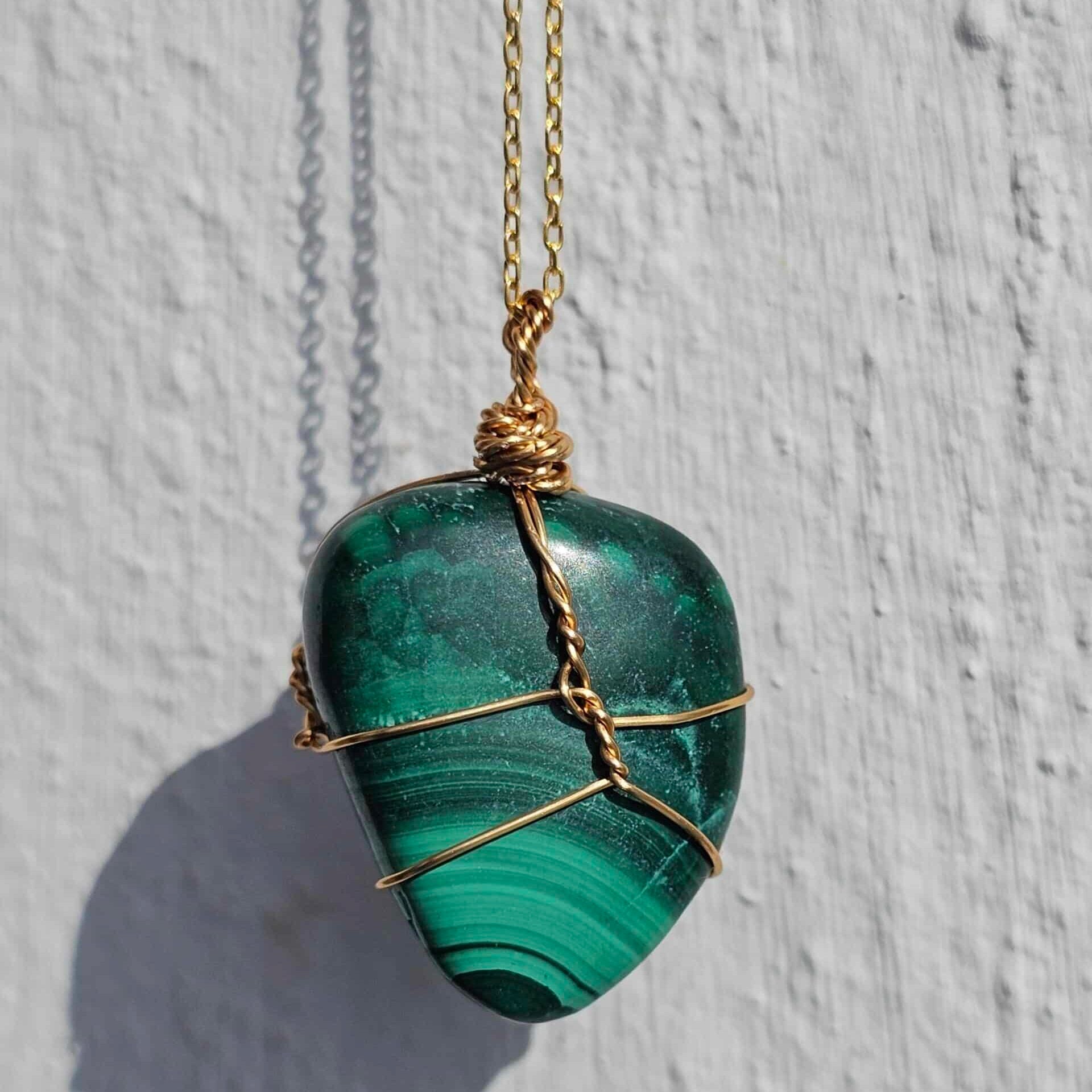 Collier en argent 925 plaqué or 18k avec pendentif en malachite polie (45 cm) - artisanat Tunisien fait main | ILEYCOM