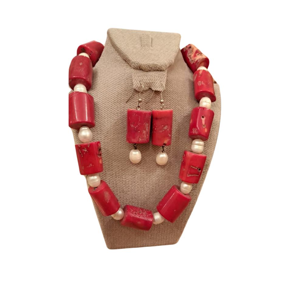 Collier en perle et corail recyclé - artisanat Tunisien fait main | ILEYCOM