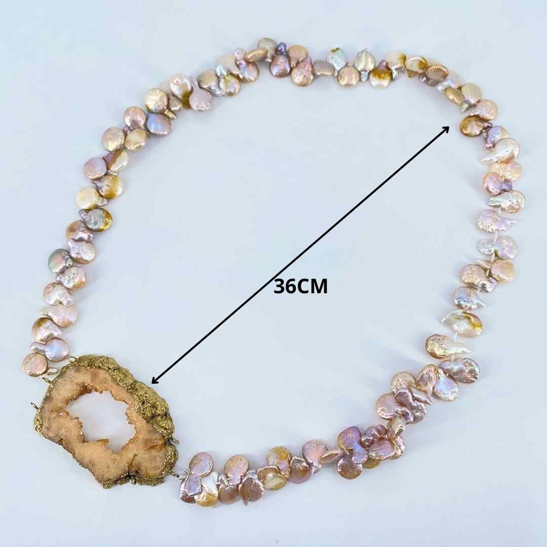 Collier en Perles Changeantes Colorées avec Broche pour Femme - Bijou Tendance - artisanat Tunisien fait main | ILEYCOM