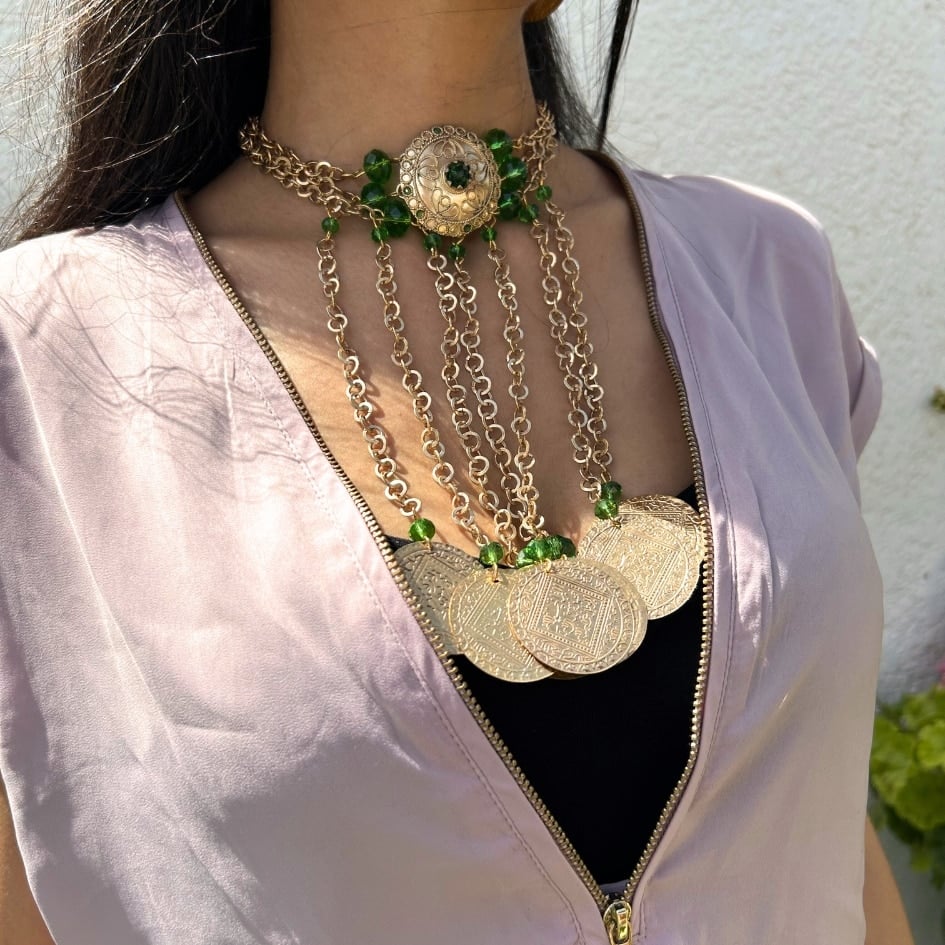 Collier et boucles d'oreille Traditionnel Dorée avec des perles en vert - artisanat Tunisien fait main | ILEYCOM