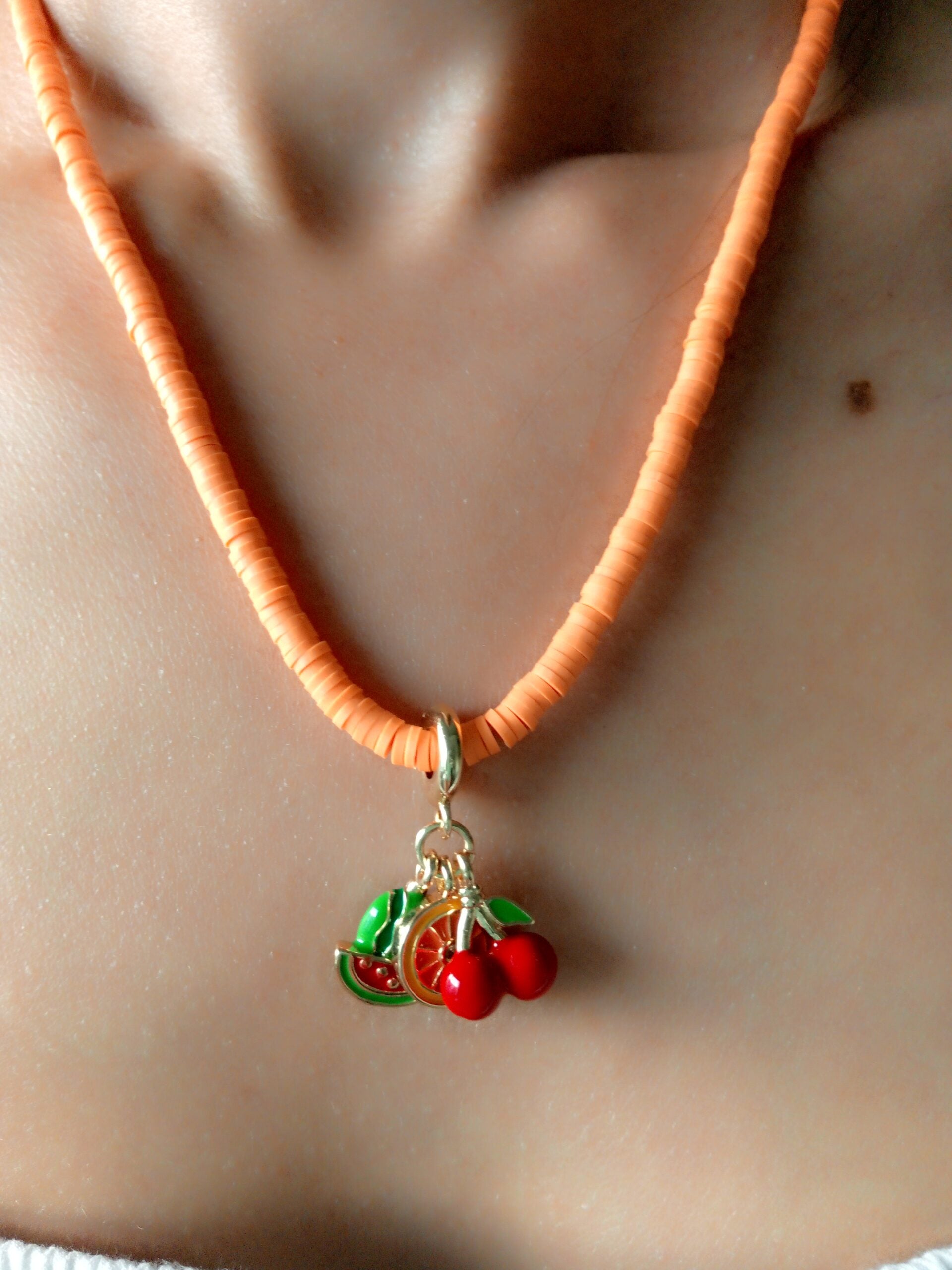Collier fait main "Fruits d'Été" : Éclat et fraîcheur estivale - artisanat Tunisien fait main | ILEYCOM