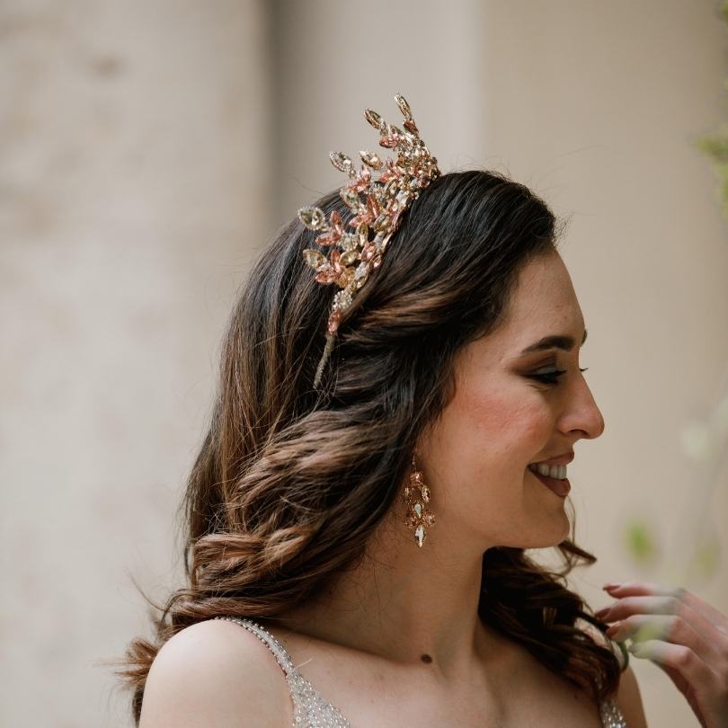 Couronne de fleurs dorées avec cristaux Couronne de cheveux de mariage Élégant g - artisanat Tunisien fait main | ILEYCOM