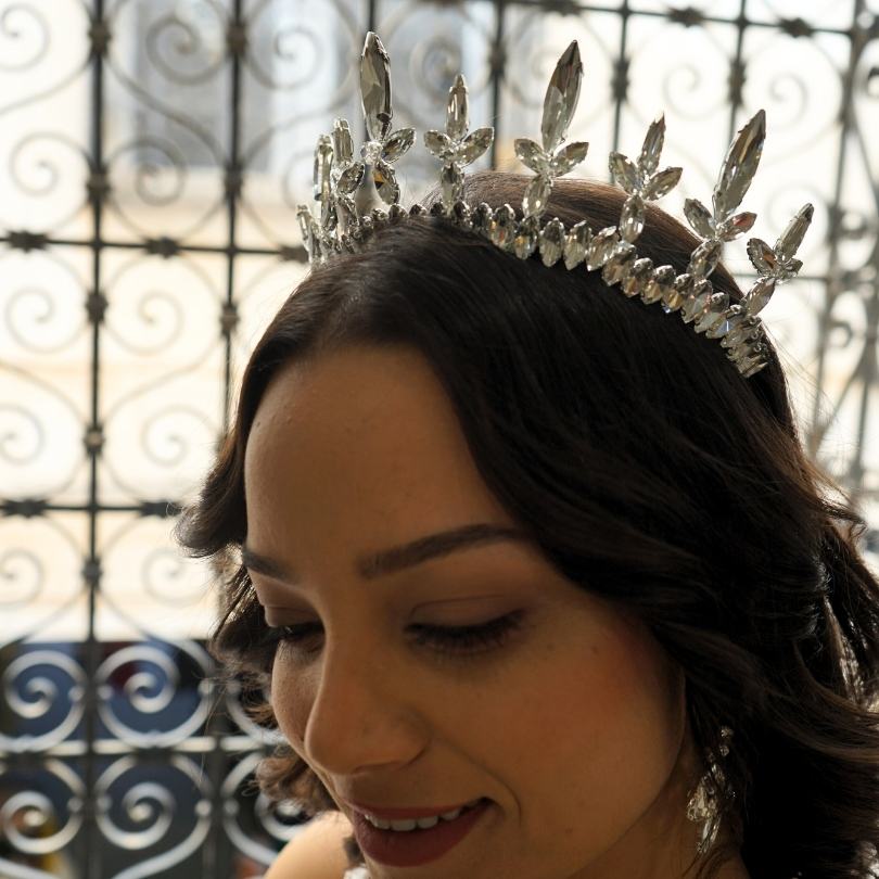 Couronne de halo avec des pierres précieuses blanches, couronne de mariée Halo d - artisanat Tunisien fait main | ILEYCOM