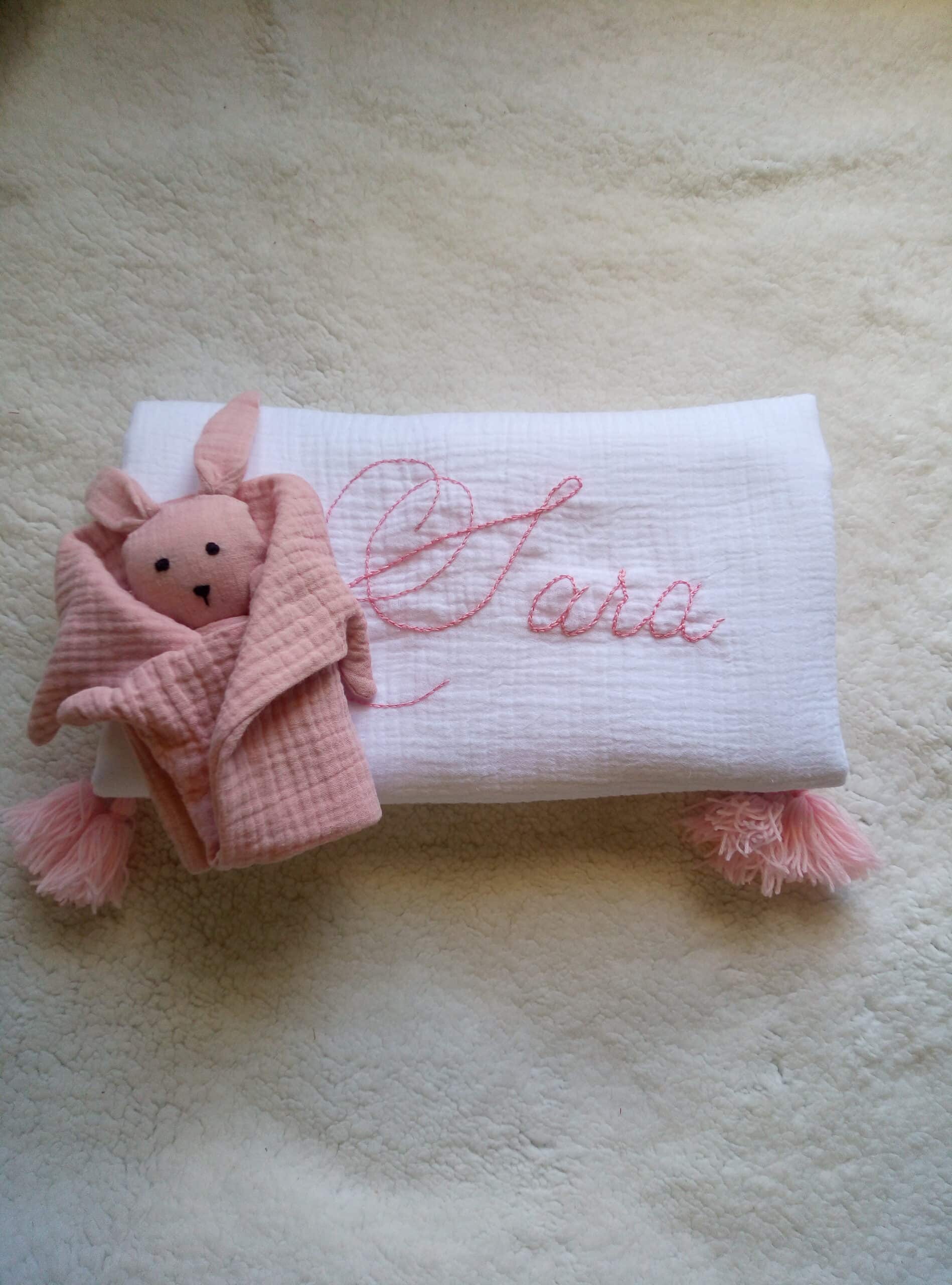 Couverture d’été pour bébé personnalisée en double gaze de coton - artisanat Tunisien fait main | ILEYCOM