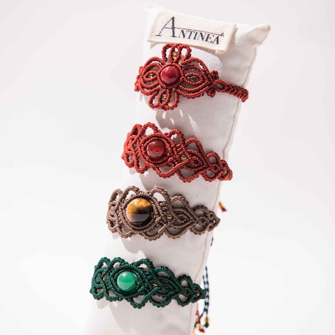 Bracelet micromacramé avec pierre