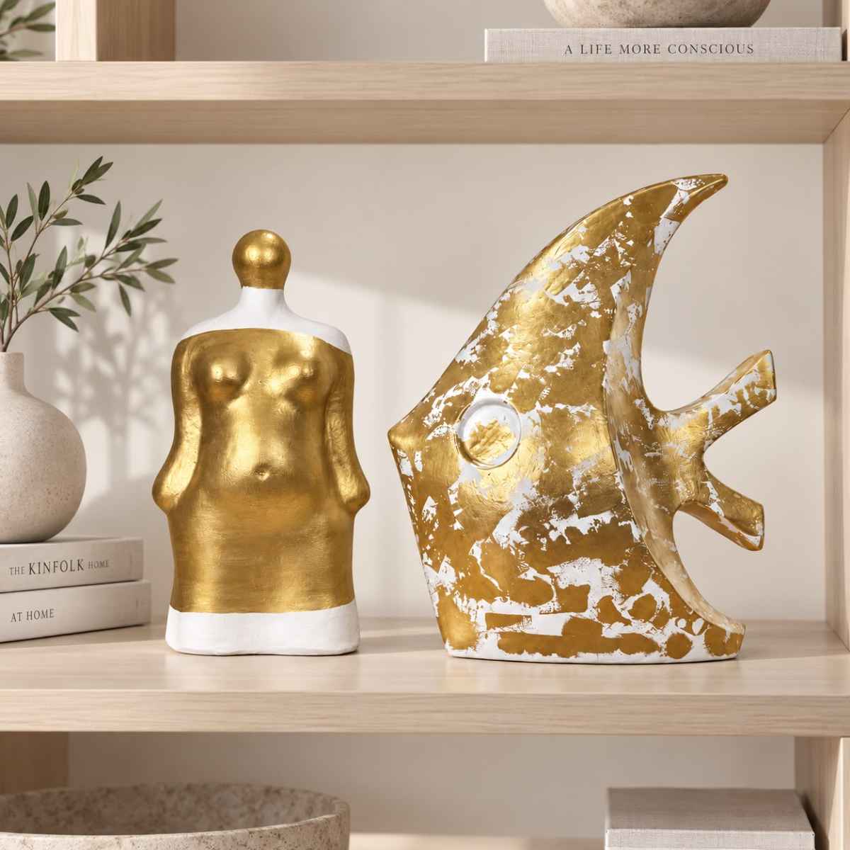 sculpture poisson blanche et dorée pour un décor chic et élégant