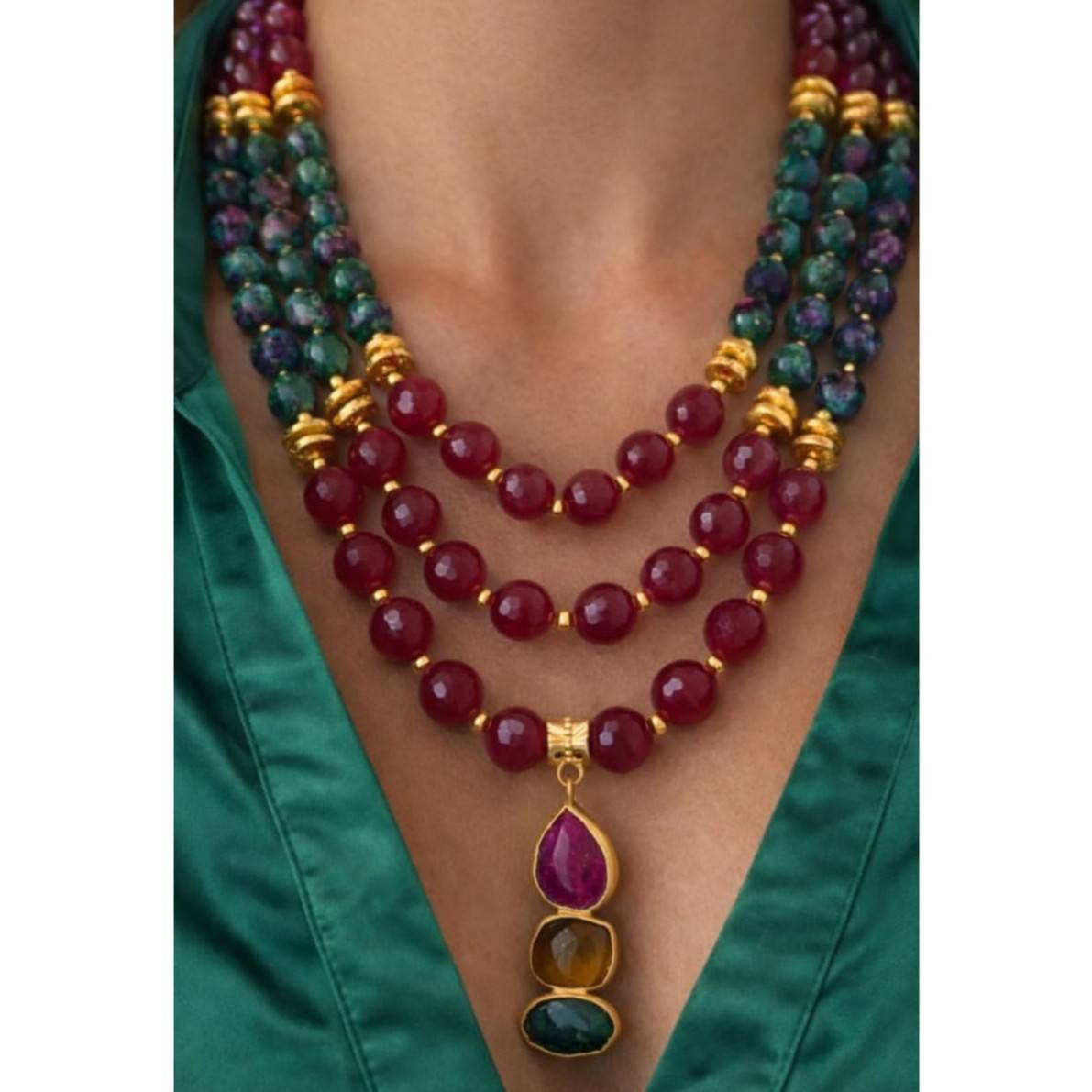 collier agathe élégant pour sublimer votre beauté naturelle