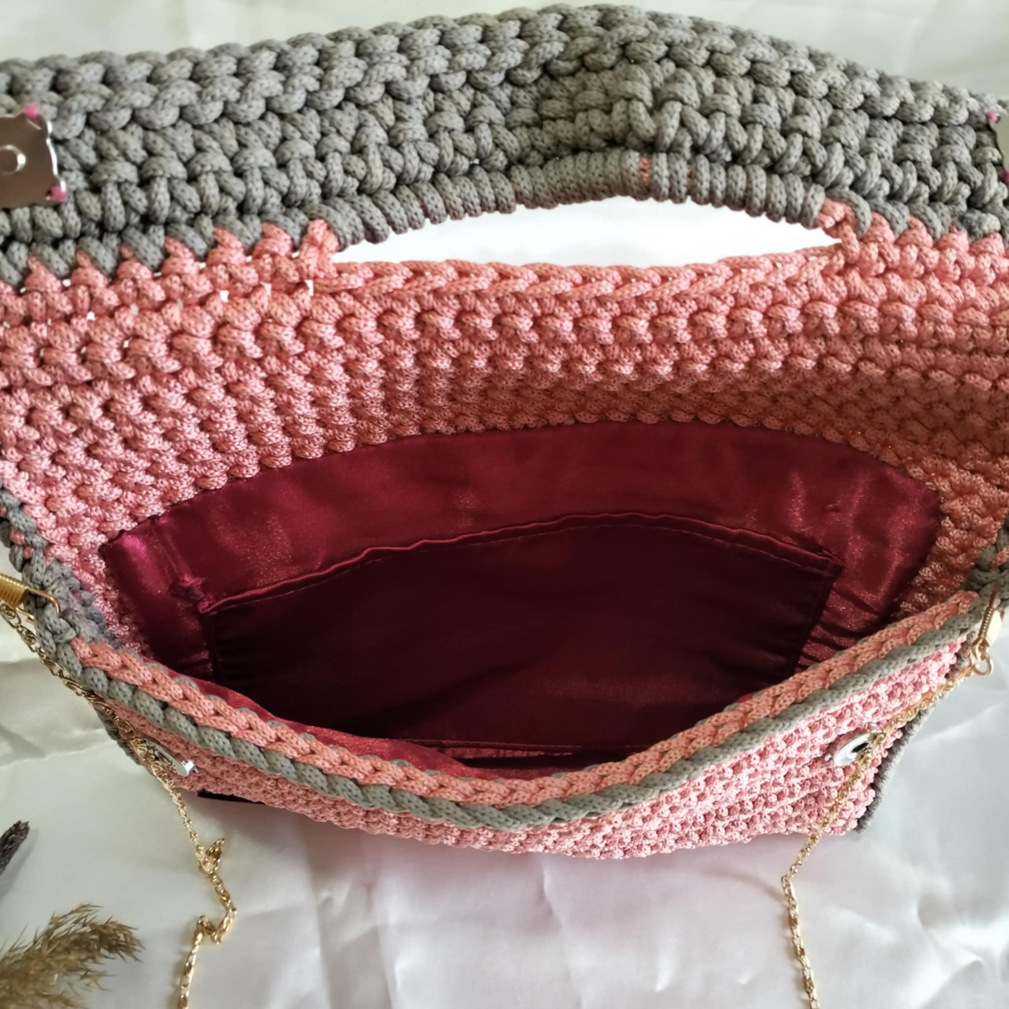 SAC au crochet rose avec touche gris fait à main très chic pour femme : fil macramé selsla