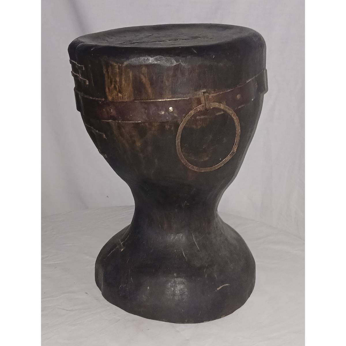 Tabouret africain unique pour un style élégant et authentique