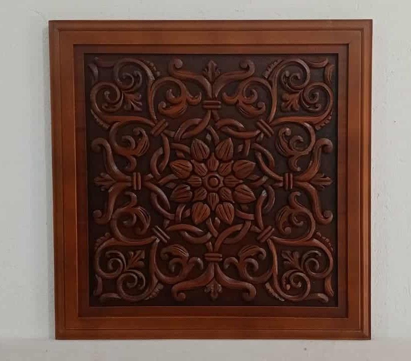 tableau en bois sculpté à la main avec éclairage élégant