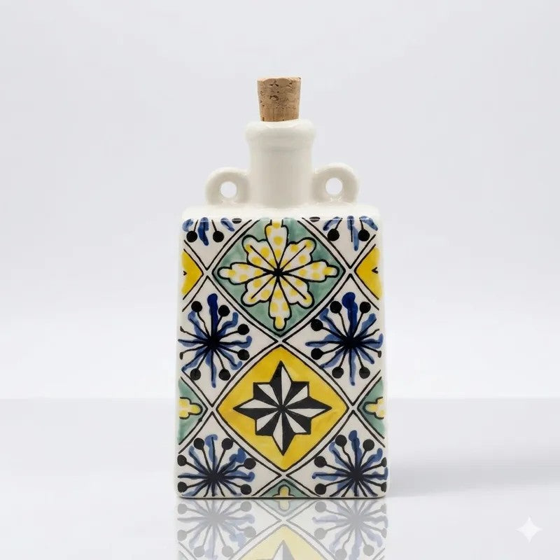 Bouteille en Céramique Artisanale - Motifs Méditerranéens Uniques