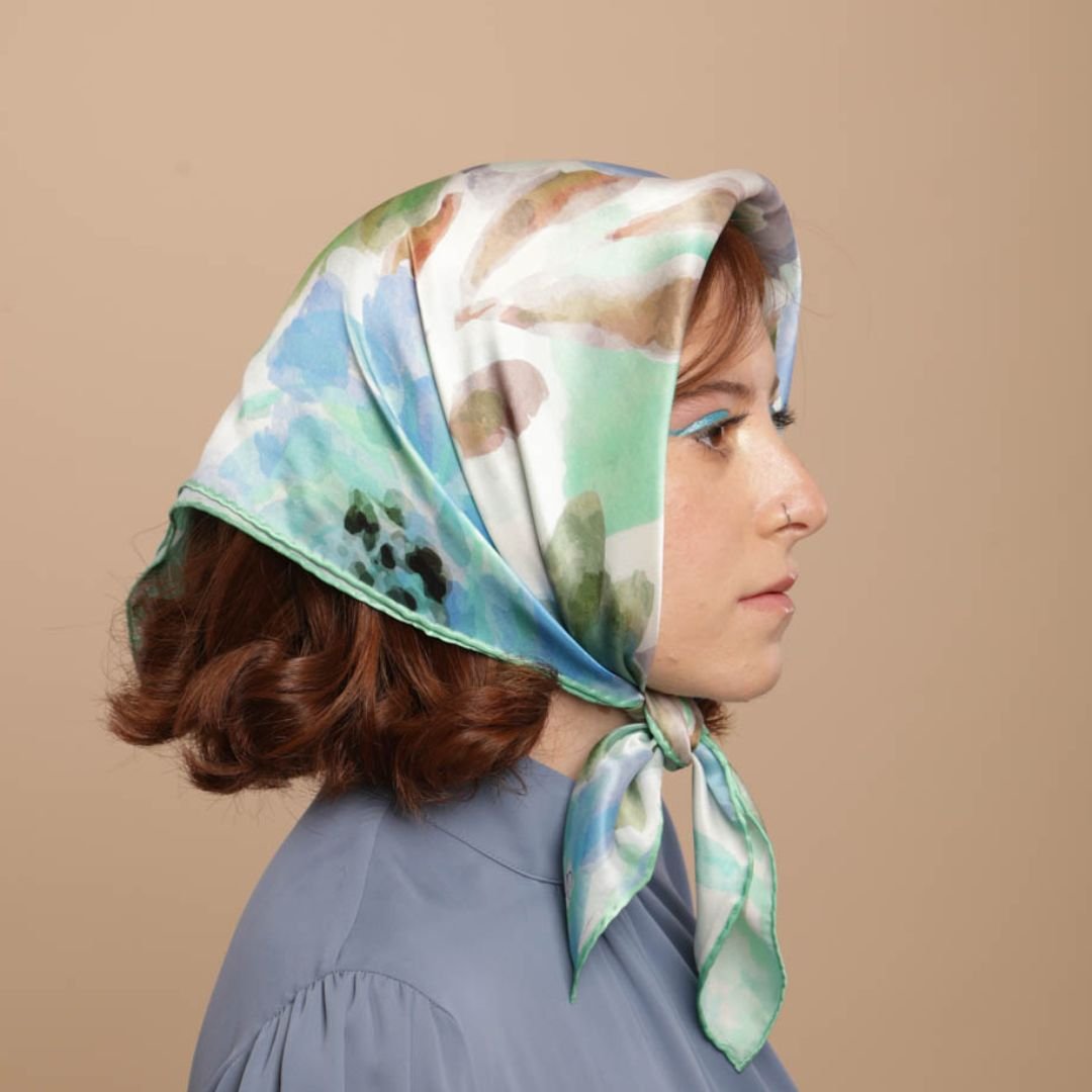 Foulard bleu en soie naturelle "Fancy instinct" - artisanat Tunisien fait main | ILEYCOM