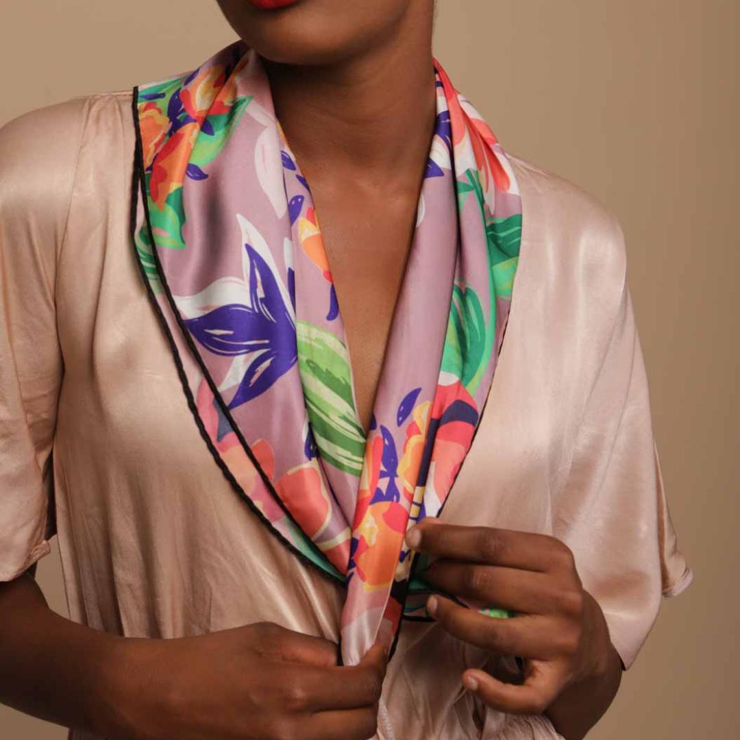 Foulard Mauve en soie naturelle "Fairy tales idyll" - artisanat Tunisien fait main | ILEYCOM