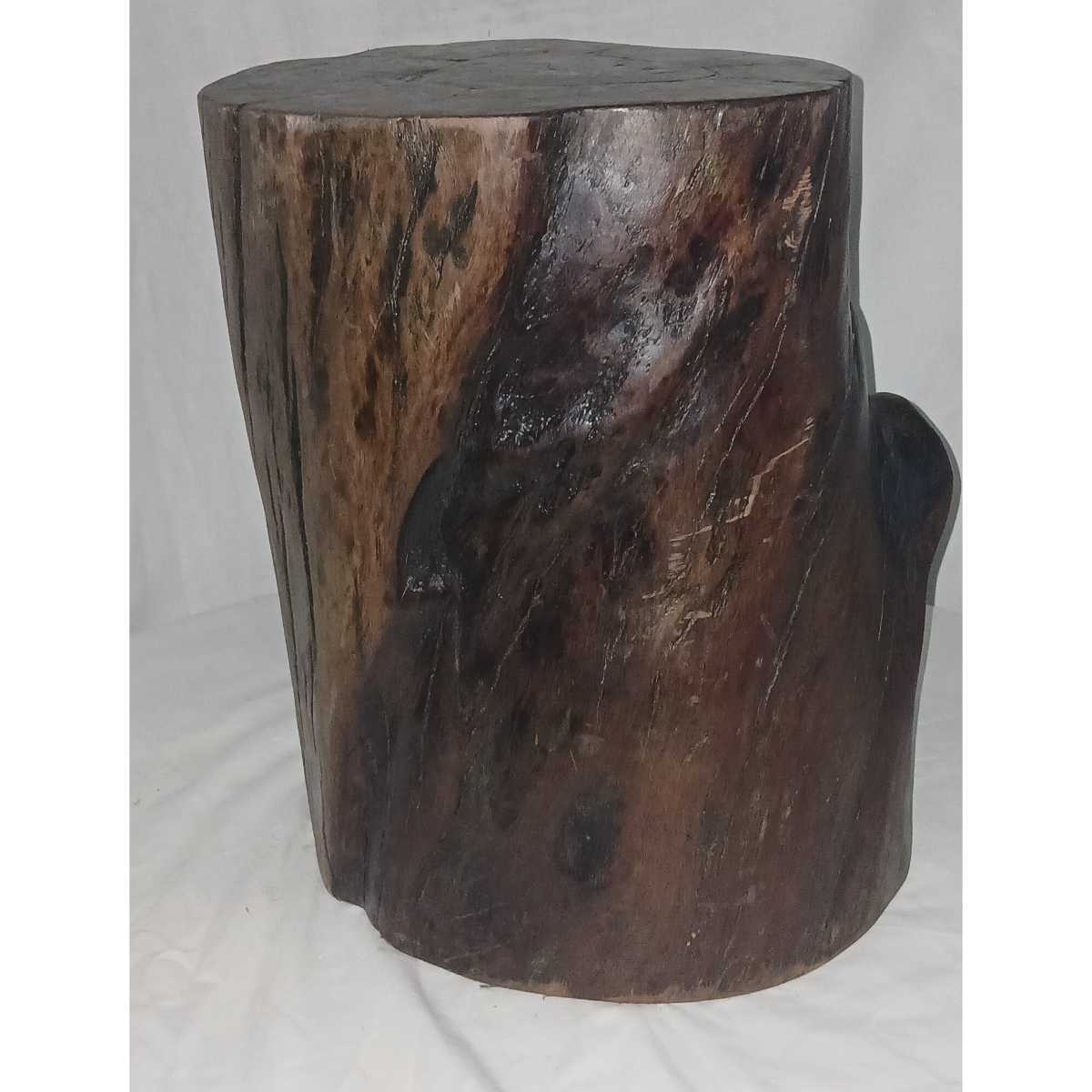 Tabouret en bois artisanal pour un style africain unique