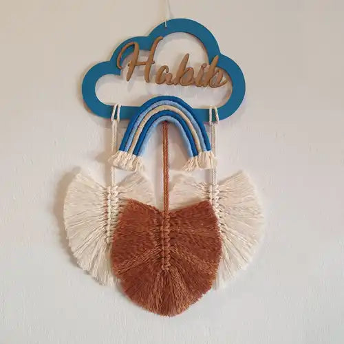 Personalized hanging decoration in mdf and macramé for children's or baby's room.