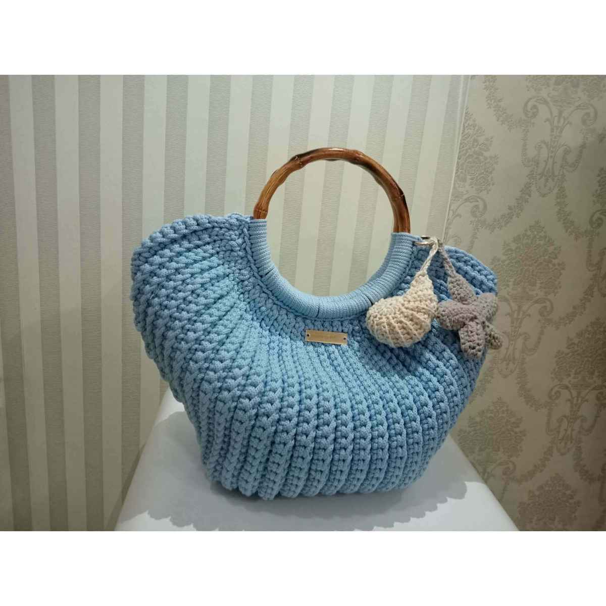 sac crochet coquille bleu ciel tendance et unique