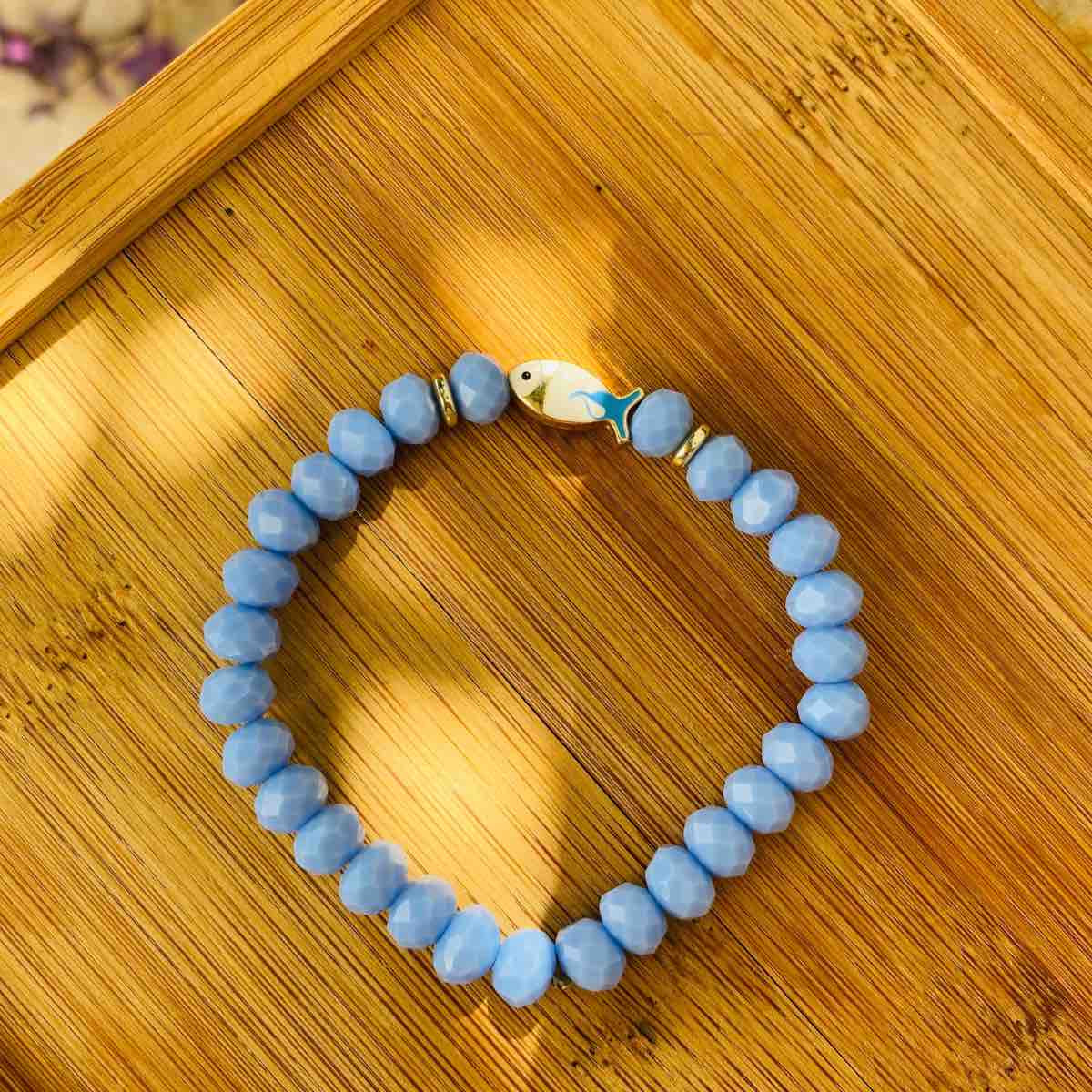 bracelet poisson bleu rose l'accessoire irrésistible et unique