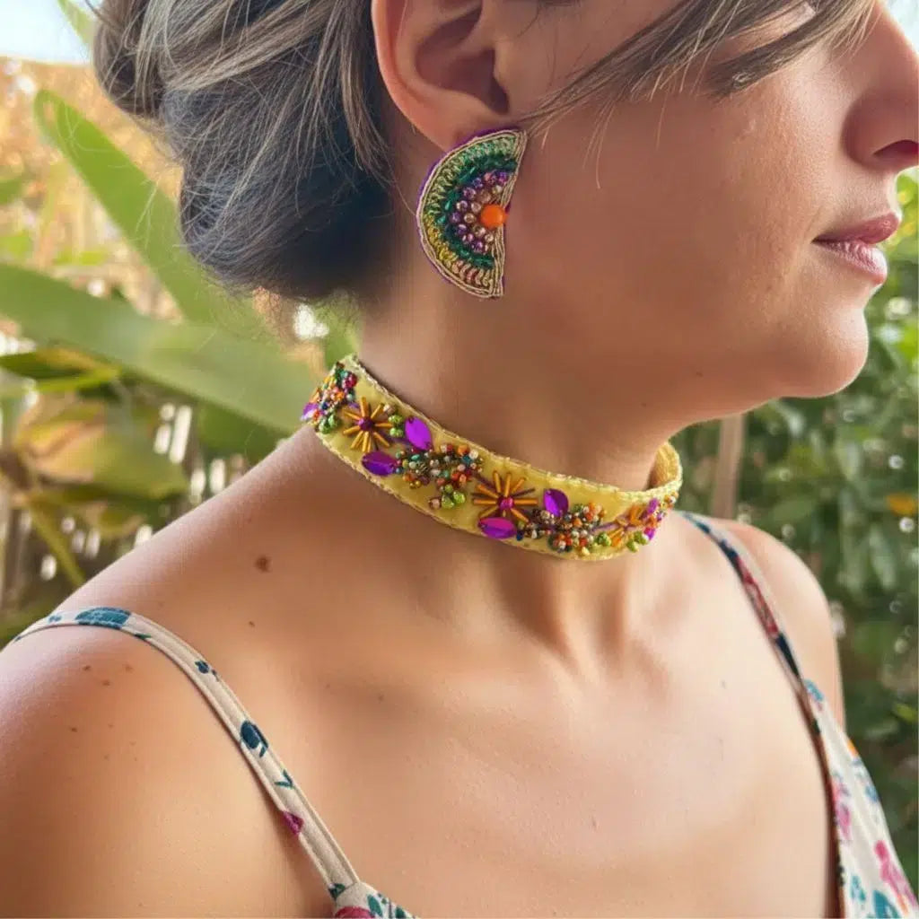 Collier bohème unique en velours pour un style éclatant