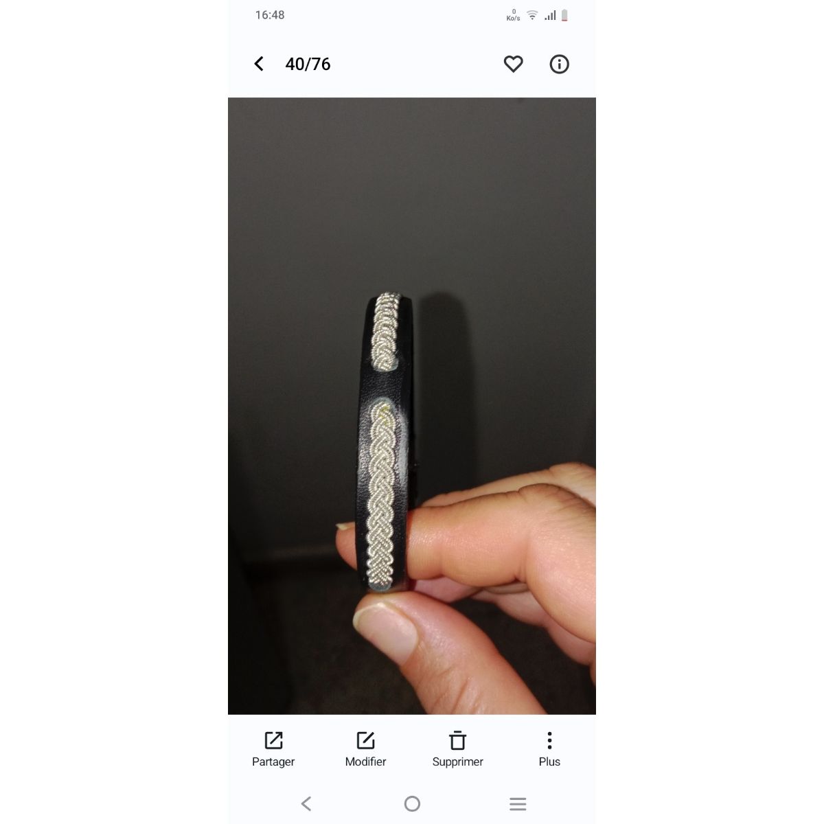 Bracelet cuir en fil d'étain unique pour un style irrésistible